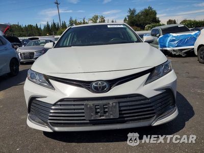 Piąte zdjęcie samochodu w środku: 2022 TOYOTA CAMRY LE VIN:4T1C11AK7NU017082 - miniatura