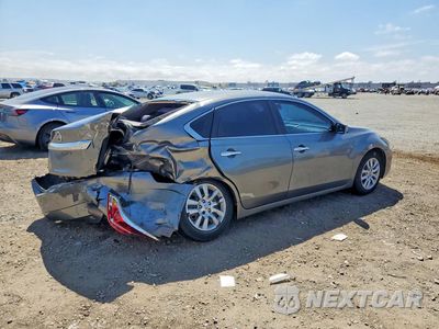 Trzecie zdjęcie samochodu z tyłu: 2015 NISSAN ALTIMA 2.5 S VIN:1N4AL3AP0FC238372 - miniatura