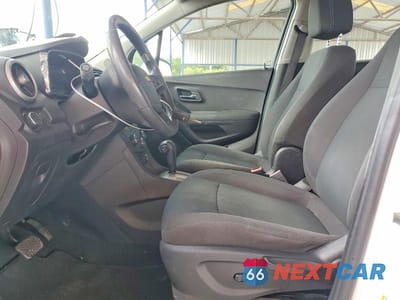 Zdjęcie 7 z 12 samochodu: 2016 CHEVROLET TRAX LS VIN:3GNCJKSB9GL274127 - miniatura