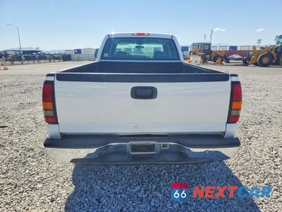 Zdjęcie 6 z 13 samochodu: 2006 GMC SIERRA C2500 HEAVY DUTY VIN:1GTHC23D36F201370 - miniatura