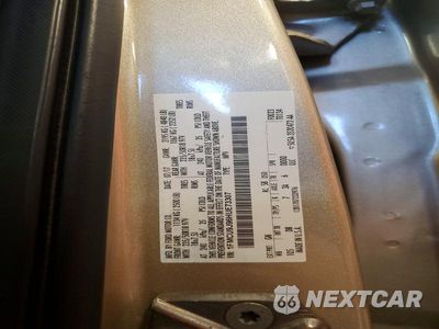Zdjęcie 13 z 13 samochodu: 2017 FORD ESCAPE TITANIUM VIN:1FMCU9J96HUE73307 - miniatura