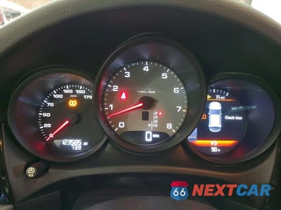 Zdjęcie 9 z 13 samochodu: 2016 PORSCHE MACAN S VIN:WP1AB2A58GLB47520 - miniatura