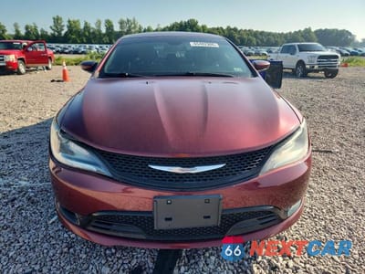 Piąte zdjęcie samochodu w środku: 2015 CHRYSLER 200 S VIN:1C3CCCDG9FN673902 - miniatura