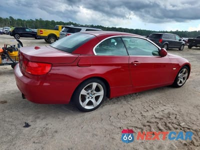 Trzecie zdjęcie samochodu z tyłu: 2011 BMW 335 I VIN:WBADX7C50BE242061 - miniatura