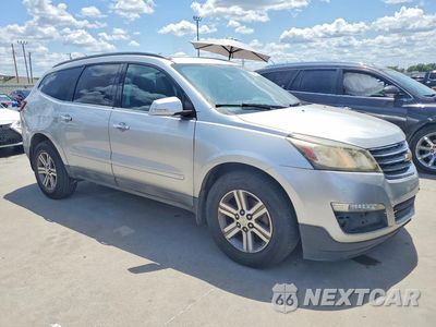 Czwarte zdjęcie samochodu z boku: 2015 CHEVROLET TRAVERSE LT VIN:1GNKVGKD3FJ225199 - miniatura