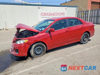 2013 TOYOTA COROLLA LE 5YFBU4EE8DP078739 - główne zdjęcie licytacji z USA - miniatura