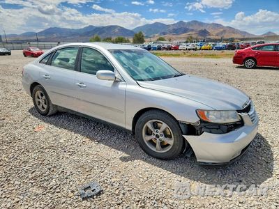 Czwarte zdjęcie samochodu z boku: 2007 HYUNDAI AZERA GLS VIN:KMHFC46D27A211882 - miniatura