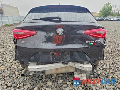 Zdjęcie 6 z 14 samochodu: 2023 ALFA ROMEO STELVIO TI VIN:ZASPAKBN1P7D56675 - miniatura