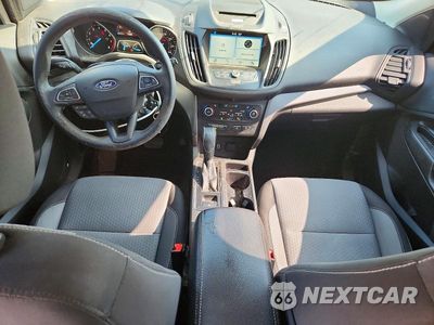 Zdjęcie 8 z 14 samochodu: 2017 FORD ESCAPE SE VIN:1FMCU0G91HUF02408 - miniatura
