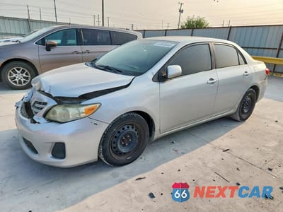 2013 TOYOTA COROLLA LE 5YFBU4EE0DP215348 - główne zdjęcie licytacji z USA - miniatura