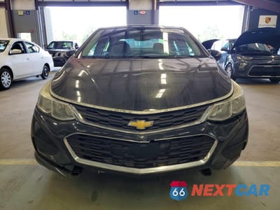 Piąte zdjęcie samochodu w środku: 2016 CHEVROLET CRUZE LS VIN:1G1BC5SMXG7246416 - miniatura