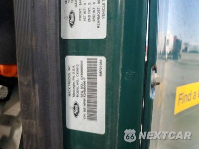 Zdjęcie 11 z 13 samochodu: 2017 MACK CXU612 SEMI TRUCK VIN:1M1AW01X3HM009617 - miniatura