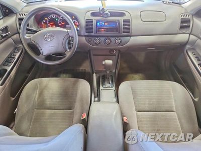 Zdjęcie 8 z 13 samochodu: 2005 TOYOTA CAMRY STANDARD VIN:4T1BE32K05U530863 - miniatura