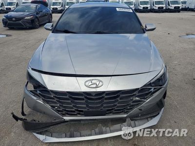 Piąte zdjęcie samochodu w środku: 2021 HYUNDAI ELANTRA SEL VIN:5NPLN4AG6MH023857 - miniatura