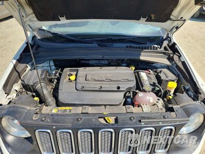Zdjęcie 11 z 12 samochodu: 2017 JEEP RENEGADE SPORT VIN:ZACCJBAH5HPF98974 - miniatura