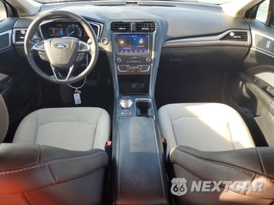 Zdjęcie 8 z 12 samochodu: 2019 FORD FUSION SE VIN:3FA6P0HD8KR245845 - miniatura