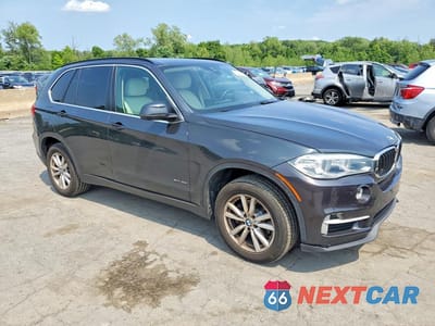 Czwarte zdjęcie samochodu z boku: 2015 BMW X5 XDRIVE35I VIN:5UXKR0C56F0P09786 - miniatura
