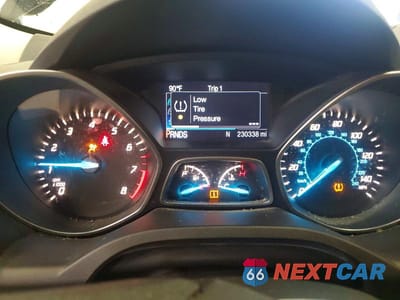 Zdjęcie 9 z 13 samochodu: 2016 FORD ESCAPE SE VIN:1FMCU9GX6GUA34208 - miniatura