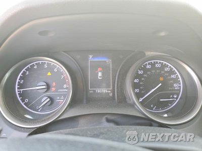 Zdjęcie 9 z 12 samochodu: 2022 TOYOTA CAMRY SE VIN:4T1G11AK9NU656355 - miniatura