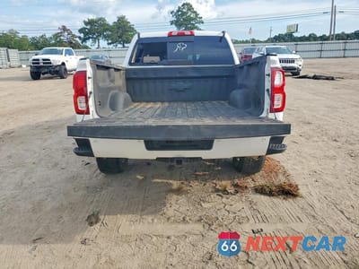 Zdjęcie 6 z 13 samochodu: 2018 CHEVROLET SILVERADO K1500 LTZ VIN:3GCUKSEC1JG555708 - miniatura