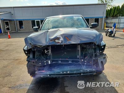 Piąte zdjęcie samochodu w środku: 2018 RAM 1500 ST VIN:1C6RR7FG9JS221619 - miniatura
