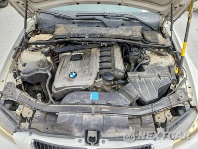 Zdjęcie 11 z 12 samochodu: 2006 BMW 325 I AUTOMATIC VIN:WBAVB17596NK37716 - miniatura