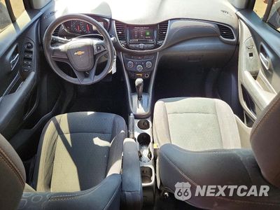 Zdjęcie 8 z 14 samochodu: 2020 CHEVROLET TRAX LS VIN:3GNCJKSB1LL173030 - miniatura