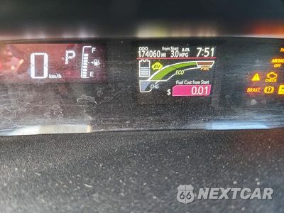 Zdjęcie 9 z 13 samochodu: 2015 TOYOTA PRIUS C THREE VIN:JTDKDTB3XF1096731 - miniatura