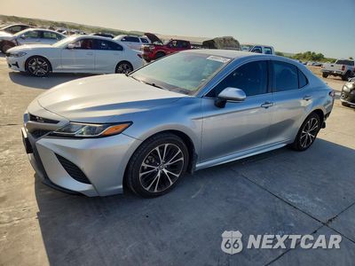 2018 TOYOTA CAMRY SE 4T1B11HK4JU640865 - główne zdjęcie licytacji z USA - miniatura