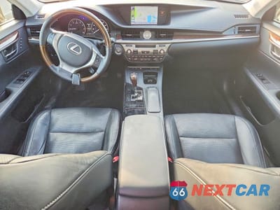 Zdjęcie 8 z 12 samochodu: 2014 LEXUS ES 350 VIN:JTHBK1GG3E2120185 - miniatura