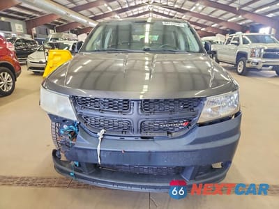 Piąte zdjęcie samochodu w środku: 2018 DODGE JOURNEY SE VIN:3C4PDCAB2JT228266 - miniatura