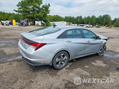Trzecie zdjęcie samochodu z tyłu: 2023 HYUNDAI ELANTRA SEL VIN:5NPLS4AG8PH099528 - miniatura
