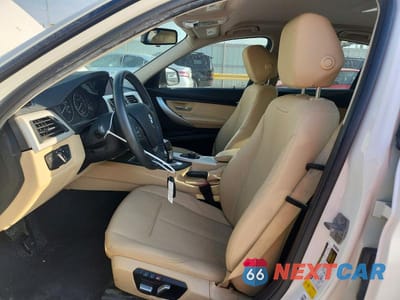 Zdjęcie 7 z 13 samochodu: 2018 BMW 320 I VIN:WBA8E1G5XJNU89956 - miniatura