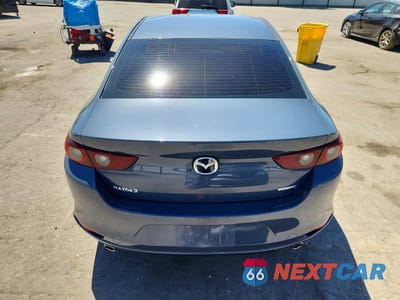 Zdjęcie 6 z 12 samochodu: 2023 MAZDA 3 PREFERRED VIN:3MZBPACM4PM370493 - miniatura