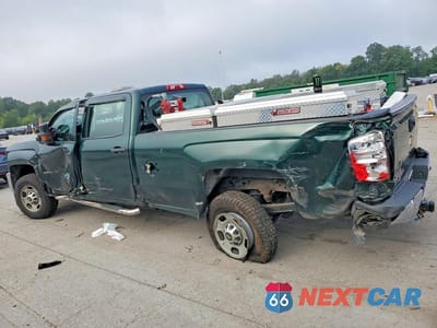 Drugie zdjęcie samochodu z przodu: 2018 CHEVROLET SILVERADO C2500 HEAVY DUTY VIN:1GC1CUEG9JF234340 - miniatura