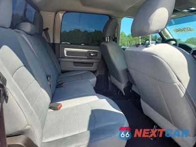 Zdjęcie 10 z 12 samochodu: 2019 RAM 1500 CLASSIC SLT VIN:1C6RR7TT2KS684382 - miniatura