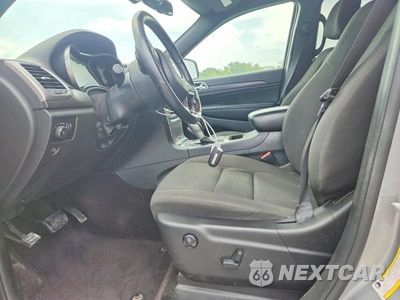 Zdjęcie 7 z 13 samochodu: 2018 JEEP GRAND CHEROKEE LAREDO VIN:1C4RJEAG1JC412361 - miniatura