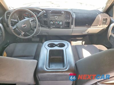 Zdjęcie 8 z 12 samochodu: 2013 GMC SIERRA C1500 SL VIN:3GTP1UEA5DG334143 - miniatura