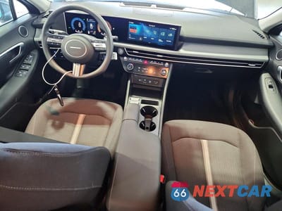Zdjęcie 8 z 13 samochodu: 2026 HYUNDAI SONATA HYBRID BLUE VIN:KMHL24JJ2TA162096 - miniatura