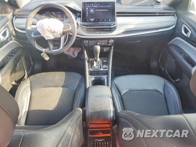 Zdjęcie 8 z 13 samochodu: 2024 JEEP COMPASS LATITUDE VIN:3C4NJDBN4RT598404 - miniatura