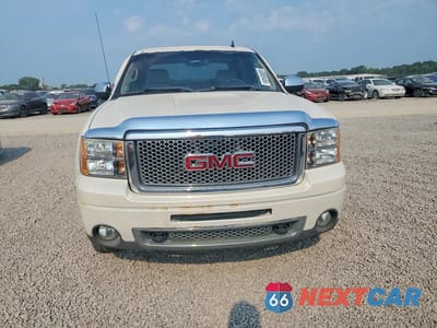 Piąte zdjęcie samochodu w środku: 2011 GMC SIERRA K1500 DENALI VIN:3GTP2XE2XBG223835 - miniatura
