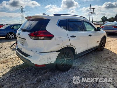 Trzecie zdjęcie samochodu z tyłu: 2017 NISSAN ROGUE SV VIN:5N1AT2MT2HC758908 - miniatura