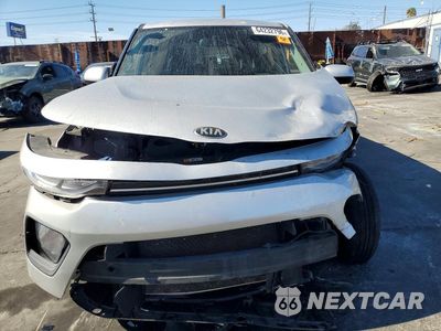 Piąte zdjęcie samochodu w środku: 2021 KIA SOUL LX VIN:KNDJ23AU3M7787766 - miniatura