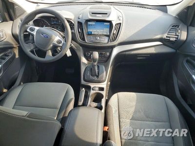 Zdjęcie 8 z 13 samochodu: 2016 FORD ESCAPE SE VIN:1FMCU0GX1GUC62855 - miniatura