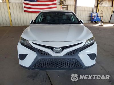 Piąte zdjęcie samochodu w środku: 2020 TOYOTA CAMRY SE VIN:4T1G11AK9LU877872 - miniatura
