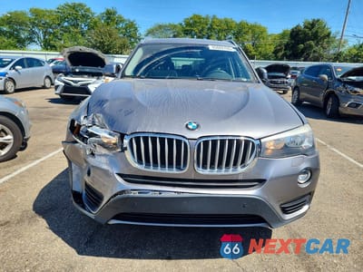 Piąte zdjęcie samochodu w środku: 2016 BMW X3 XDRIVE28I VIN:5UXWX9C50G0D62911 - miniatura