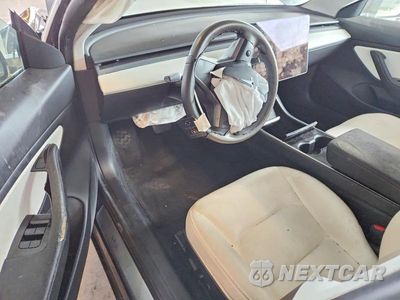 Zdjęcie 8 z 12 samochodu: 2020 TESLA MODEL 3 VIN:5YJ3E1EAXLF804821 - miniatura