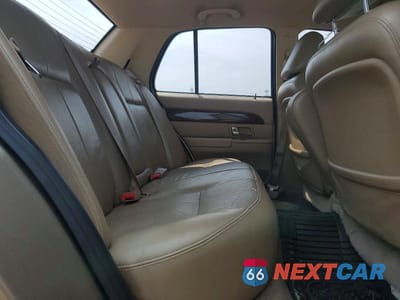 Zdjęcie 10 z 12 samochodu: 2005 MERCURY GRAND MARQUIS VIN:2MEFM74W75X674868 - miniatura
