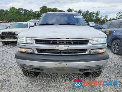 Piąte zdjęcie samochodu w środku: 2002 CHEVROLET SILVERADO K1500 VIN:2GCEK19T721362689 - miniatura