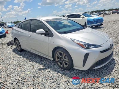 Czwarte zdjęcie samochodu z boku: 2019 TOYOTA PRIUS XLE VIN:JTDKARFU9K3078055 - miniatura